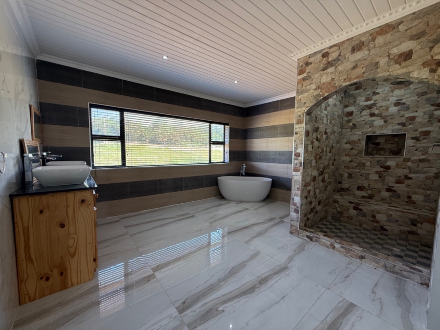 3 Bedroom Property for Sale in Royalston Residential Estate and Wildlife Reserve Eastern Cape